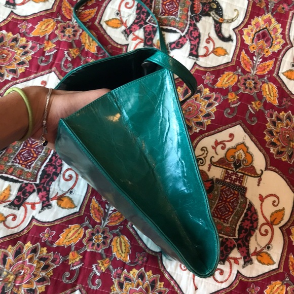 Vintage Nina Clutch - Picture 3 of 8